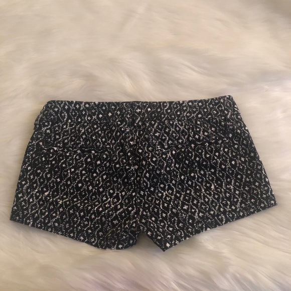 American Eagle Outfitters shortie stretch shorts - Picture 2 of 4